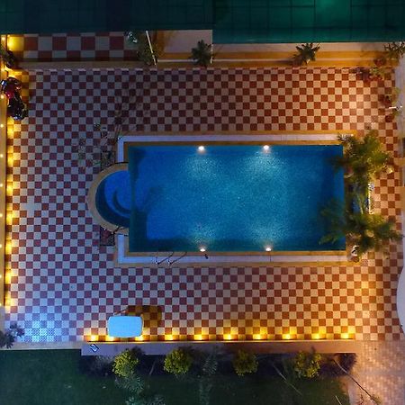 Krishna Farm Hotel Vasad Zewnętrze zdjęcie